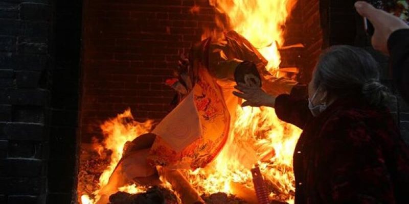 Lời khuyên khi áp dụng cách đốt vía giải đen